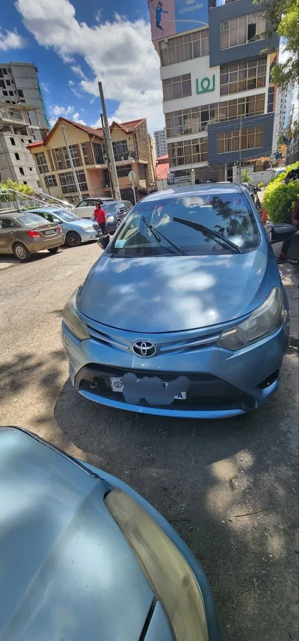 Toyota Yaris Sedan 2014 Automatic – photo 3
