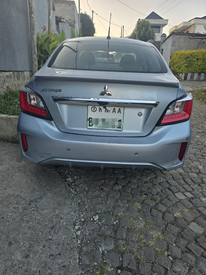 Mitsubishi Attrage 2022 Sedan – photo 5