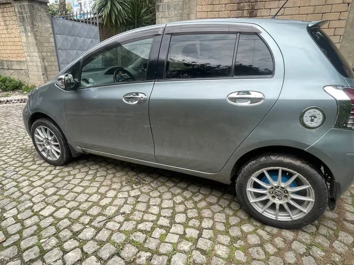 Toyota Yaris 2008 Compact Hatchback – photo 3