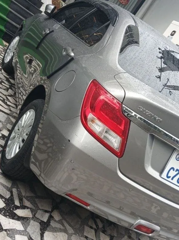 Suzuki Dzire 2023 Automatic – photo 4