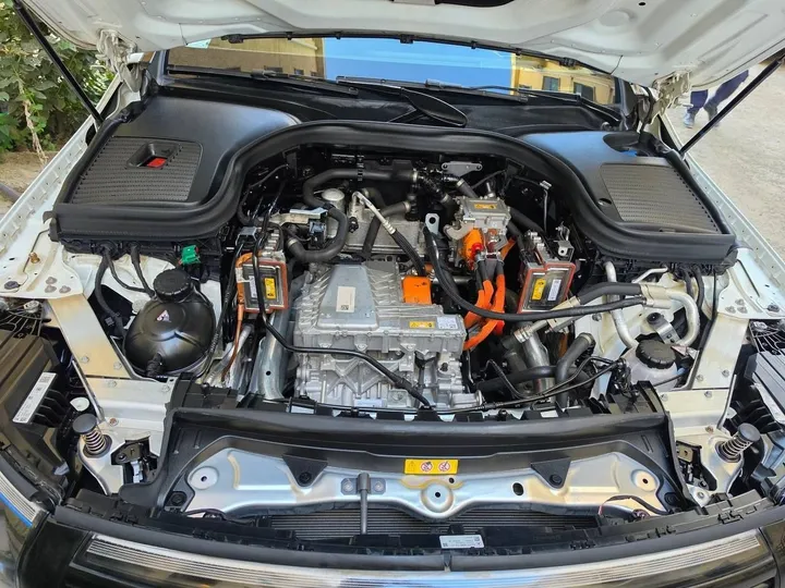 Mercedes-Benz EQC 400 4Matic 2022 – photo 5