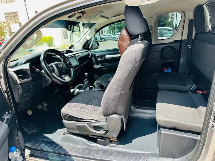 Toyota Hilux Revo Pickup 2019 – photo 6