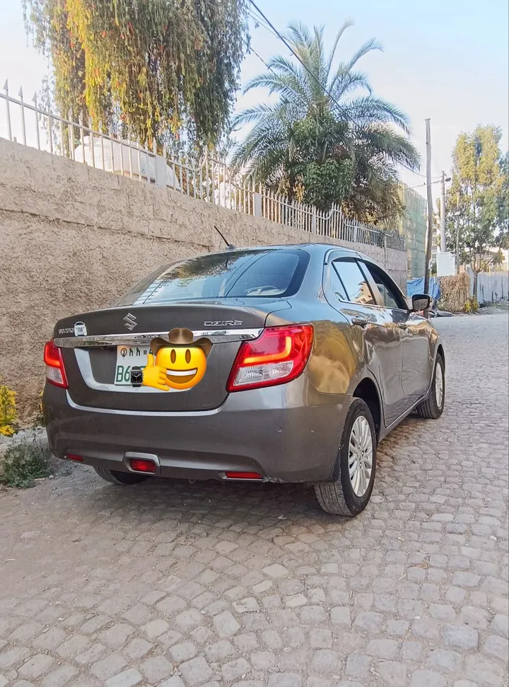 Suzuki Dzire 2022 Automatic Sedan – photo 7