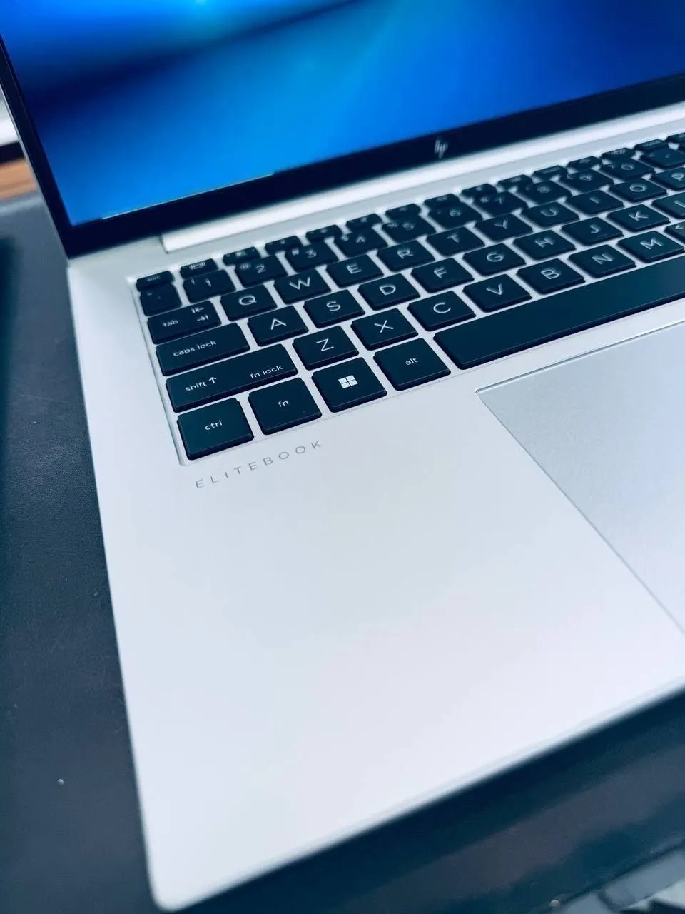 HP EliteBook 840 G10 i7 16GB – photo 3