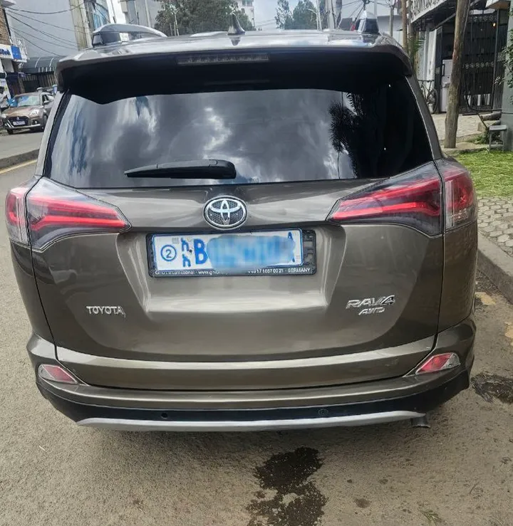 Toyota RAV4 2017 Automatic – photo 3