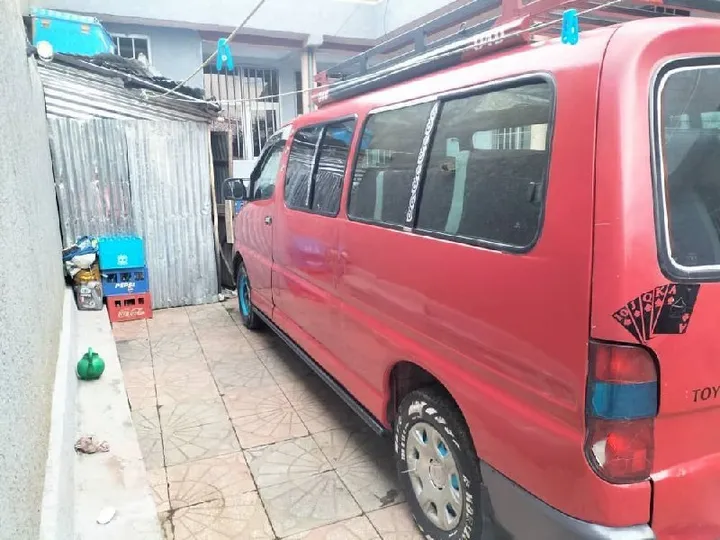 Toyota Dolphin 2Lt 2000 Model – photo 3