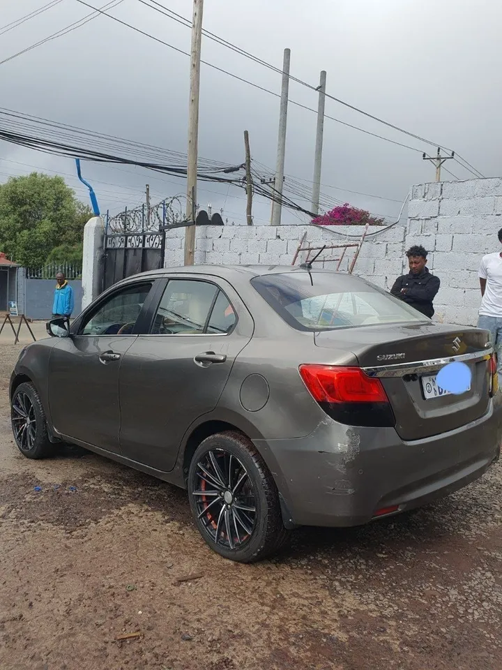 Suzuki Dzire 2021 Automatic – photo 5