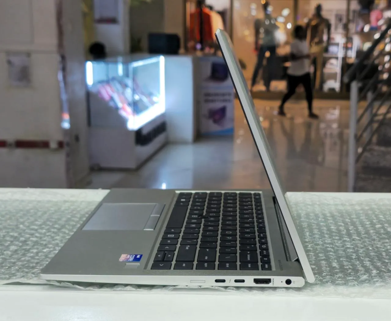 HP EliteBook 840 G8 Laptop – photo 4