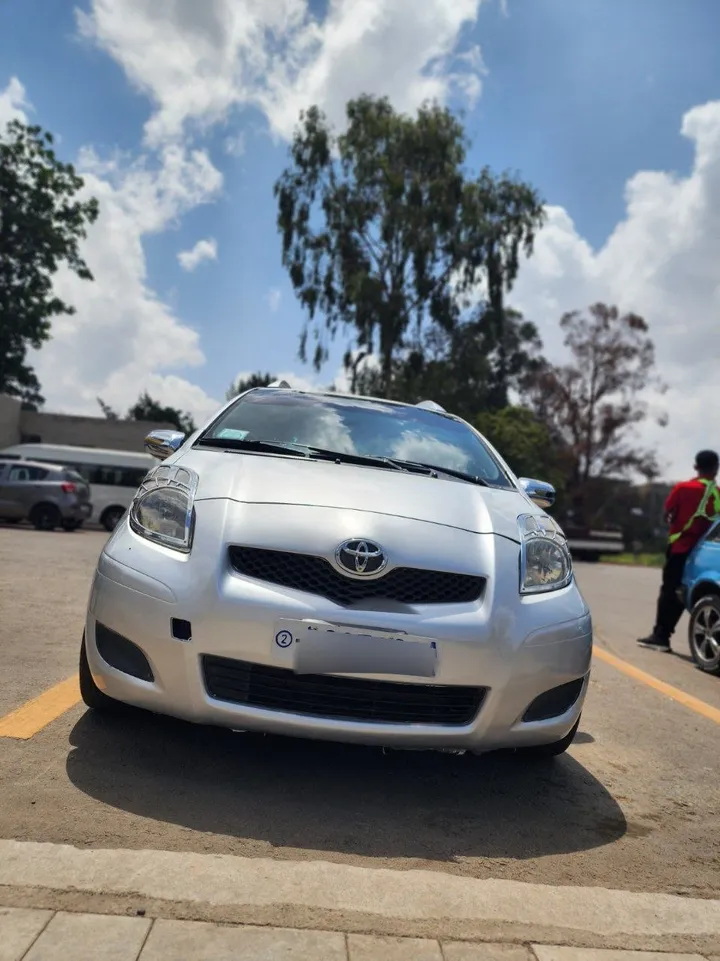 Toyota Yaris Europe 2009 1.0L – photo 8