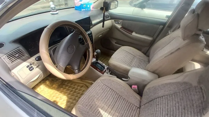 Toyota Corolla 2006 Automatic – photo 6