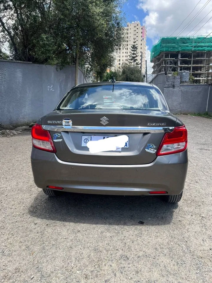 Suzuki Dzire 2022 Automatic – photo 4