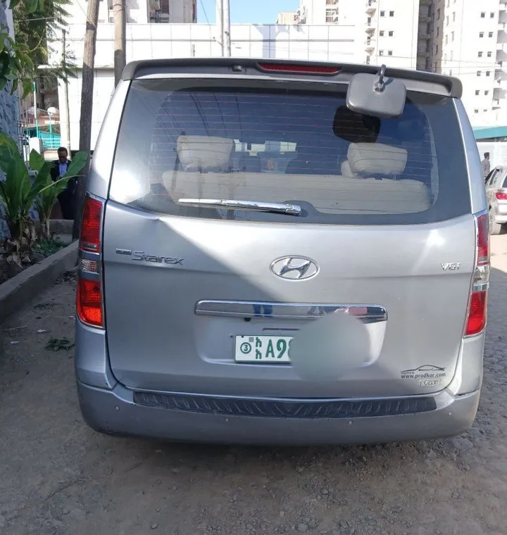 Hyundai Starex 2016 Diesel Van – photo 3