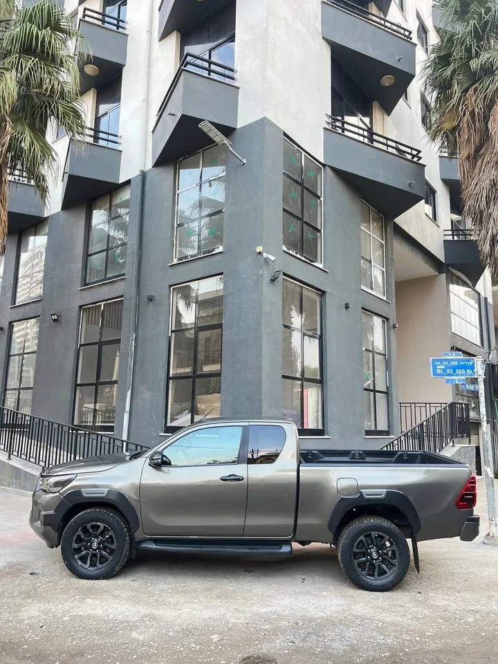 Toyota Hilux Invincible 2021 – photo 8