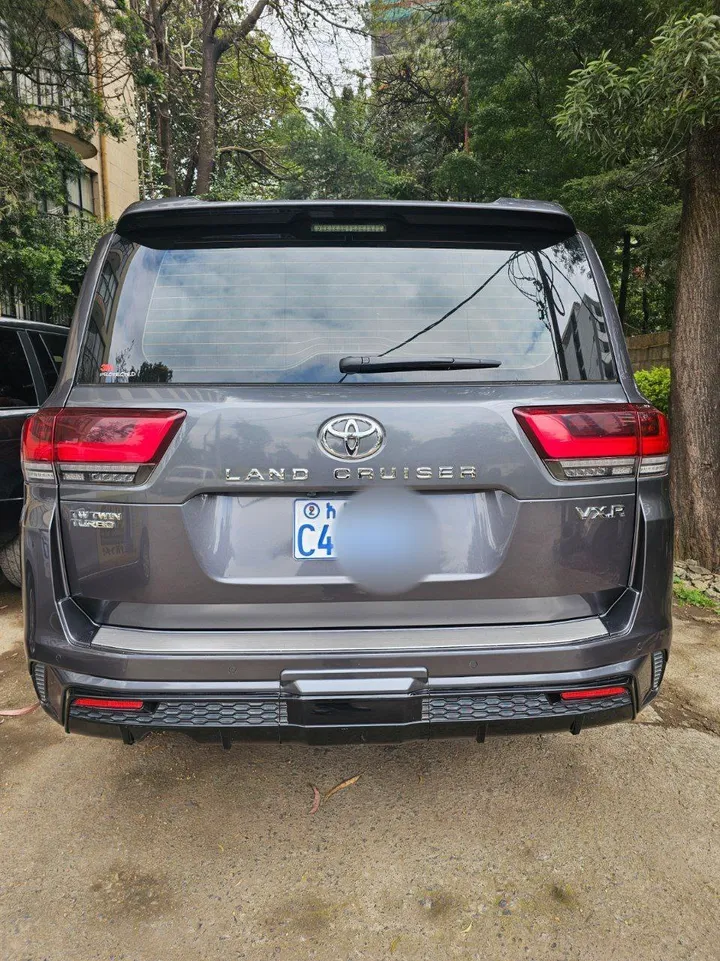 2022 Toyota LandCruiser VXR – photo 5
