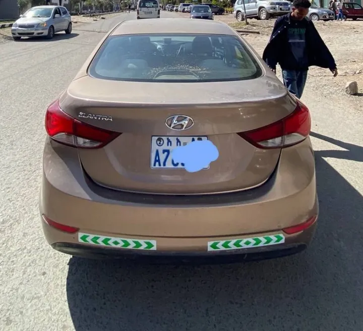 Hyundai Elantra 2015 – photo 5