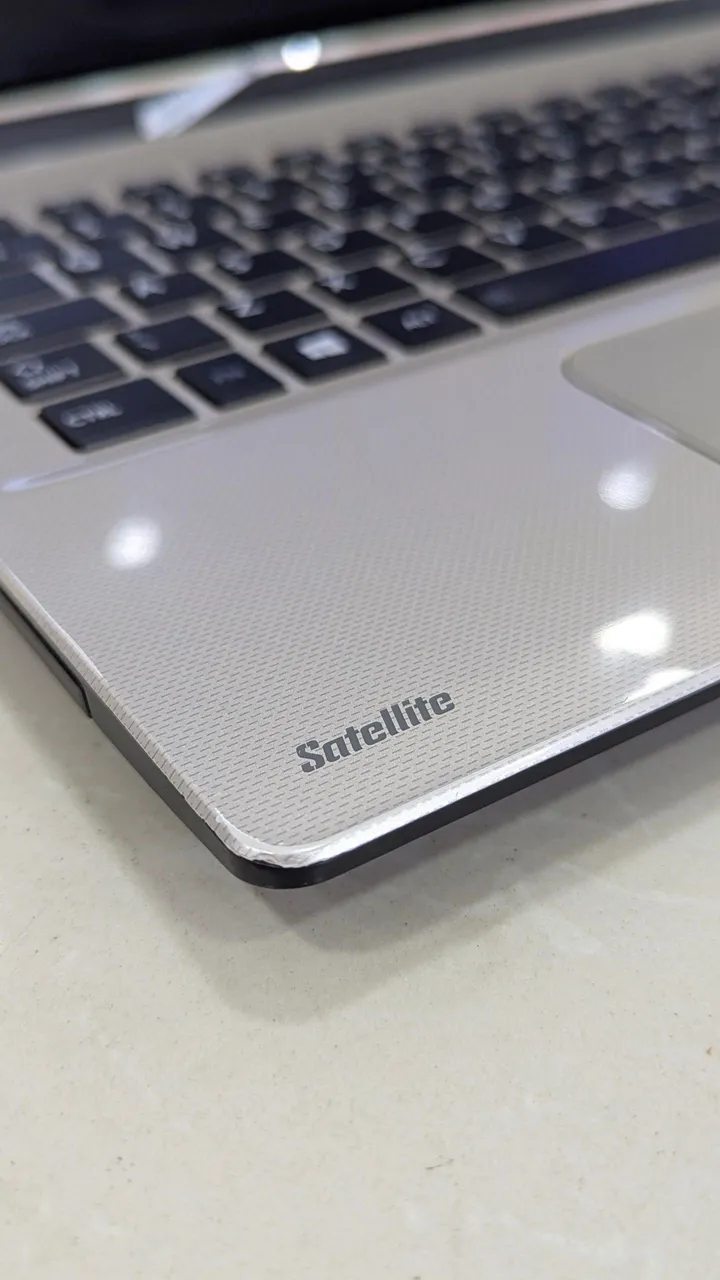 Toshiba C55 Intel Core i3 Laptop – photo 4