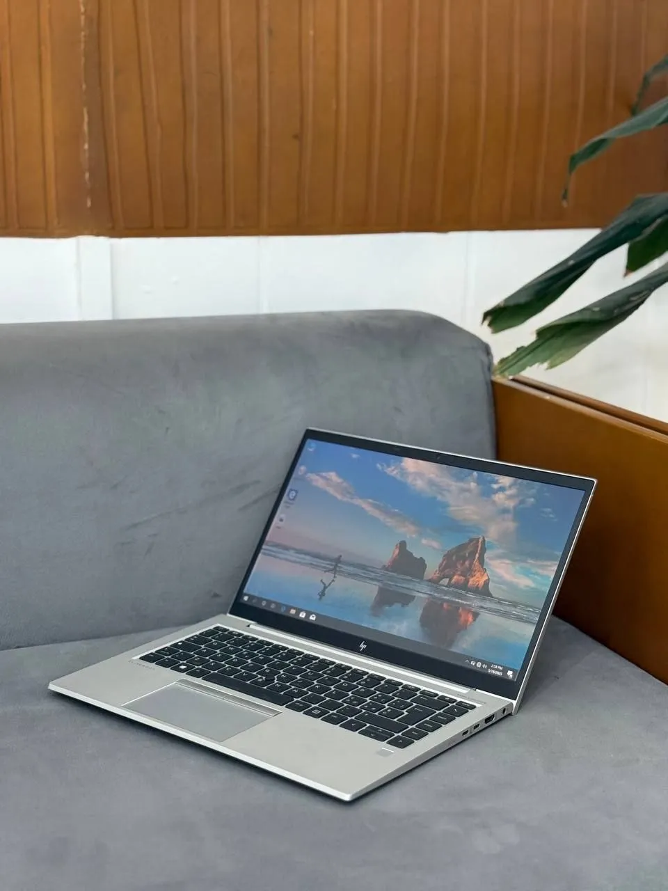 HP EliteBook 840 G7 Touch – photo 3