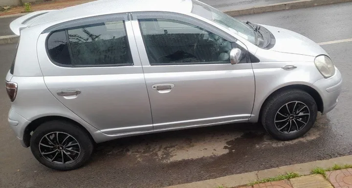 Toyota Vitz 2002 Automatic – photo 8