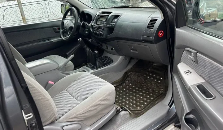 Toyota Hilux 2009 D4D Manual – photo 5