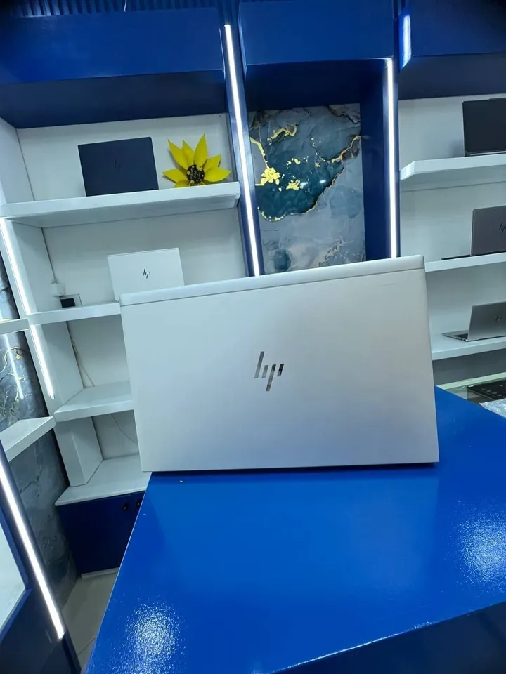 HP EliteBook 850 G8 i5 – photo 4