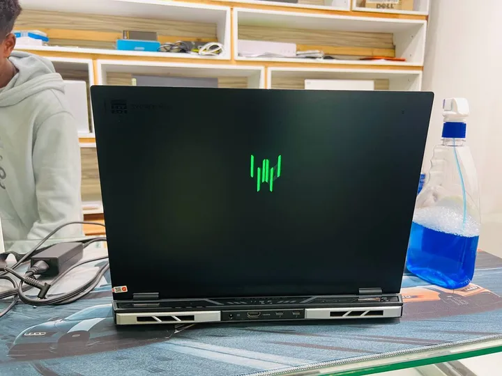 Acer Predator PHN16 Gaming Laptop – photo 3