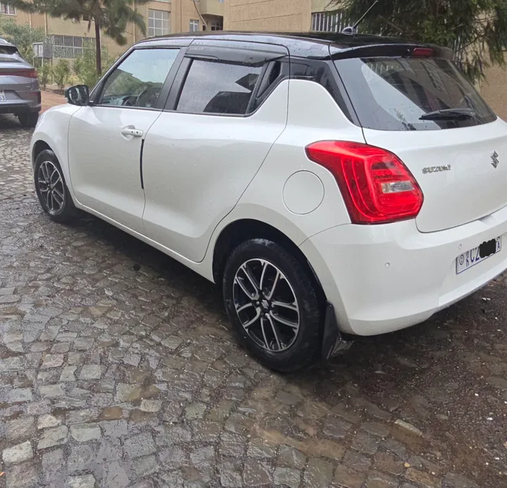 2022 Suzuki Swift Full Option – photo 4