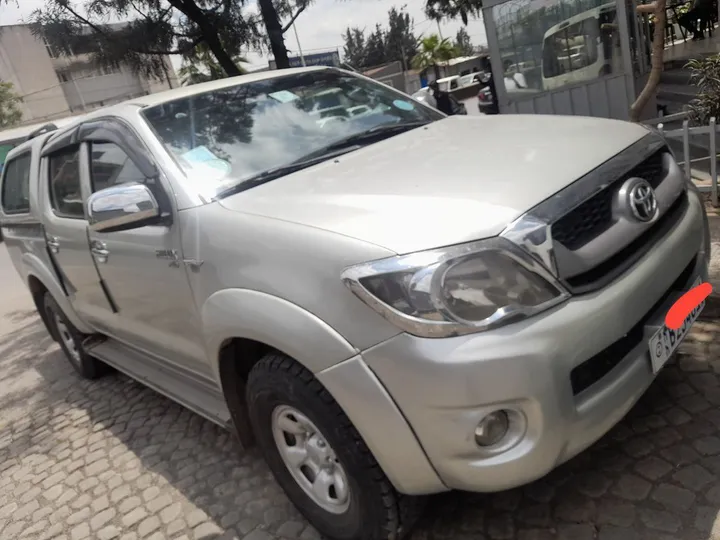 Toyota Double Cab Pickup 2012 – photo 5