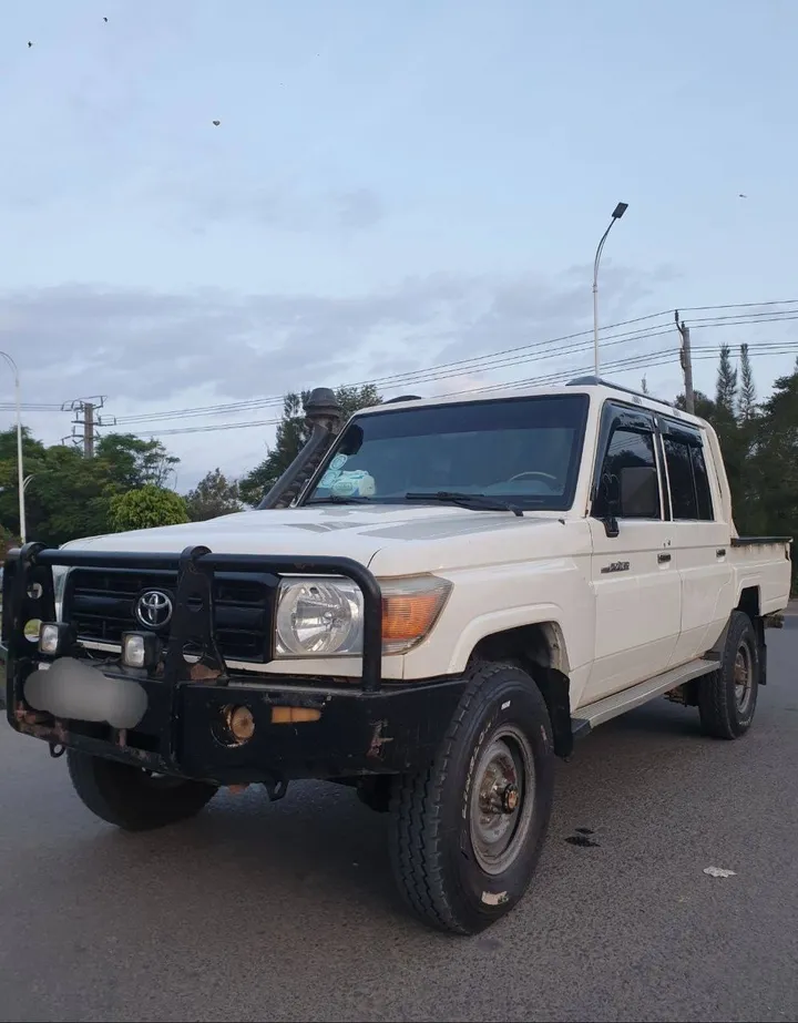 Toyota Double Cab Pickup 2019 – photo 6