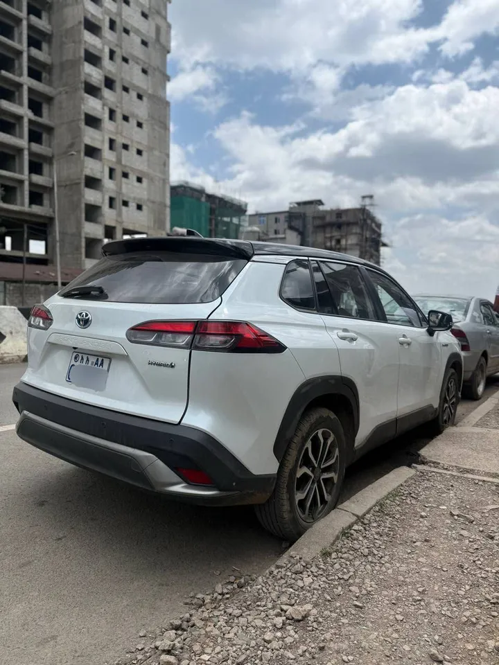 Toyota Frontlander Hybrid SUV – photo 5