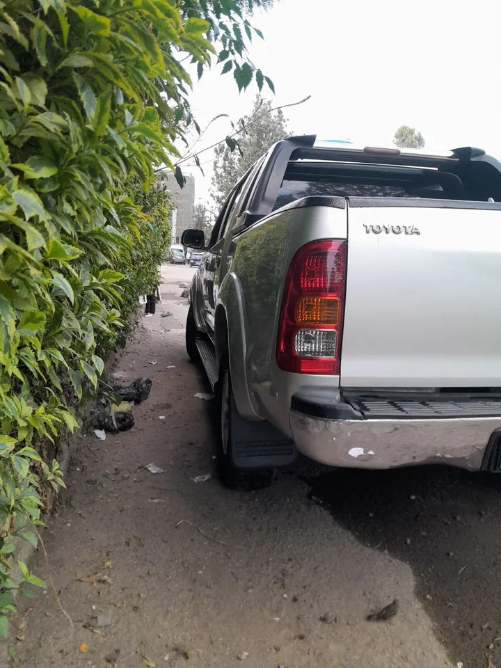 Toyota Hilux Double Cab 2009 – photo 9