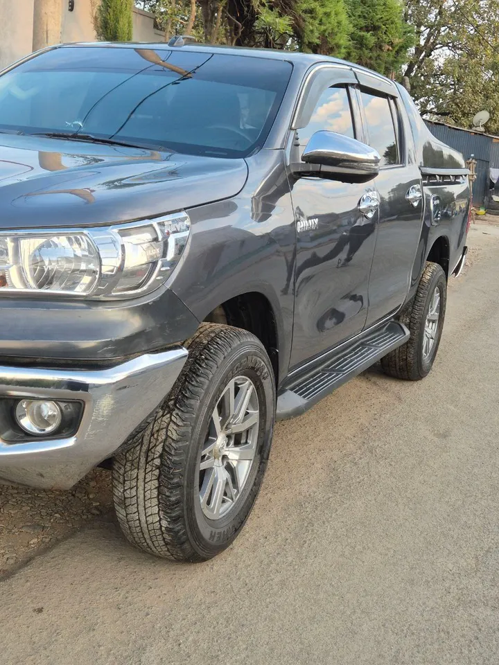 Toyota Hilux 2018 – photo 6