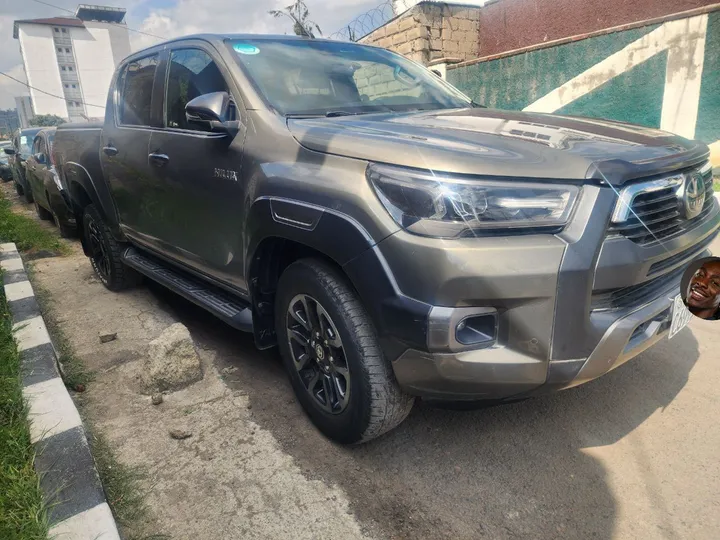 Toyota Invincible Double Cab 2021 – photo 8