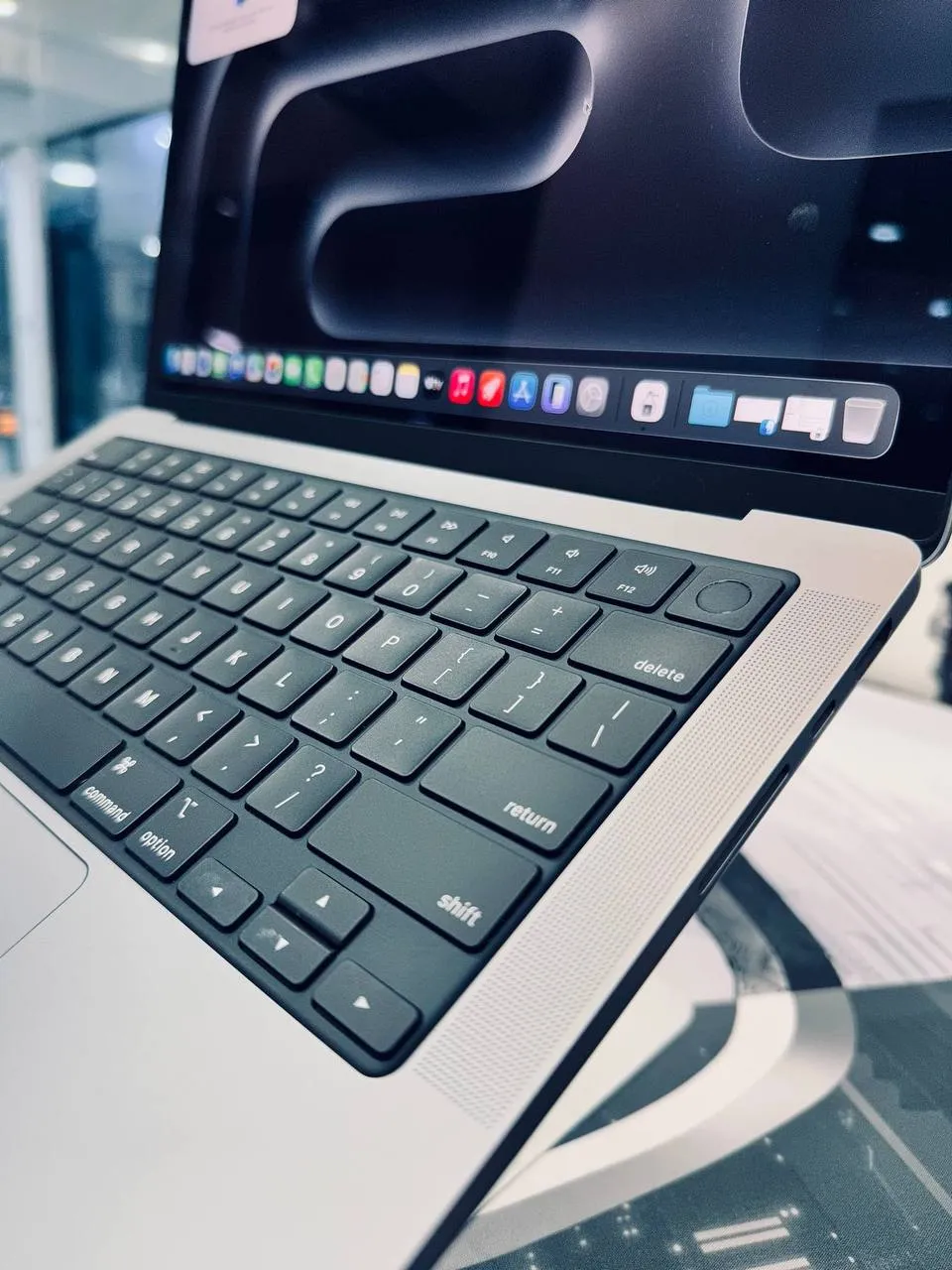 Apple MacBook Pro 14 M1 Pro – photo 3