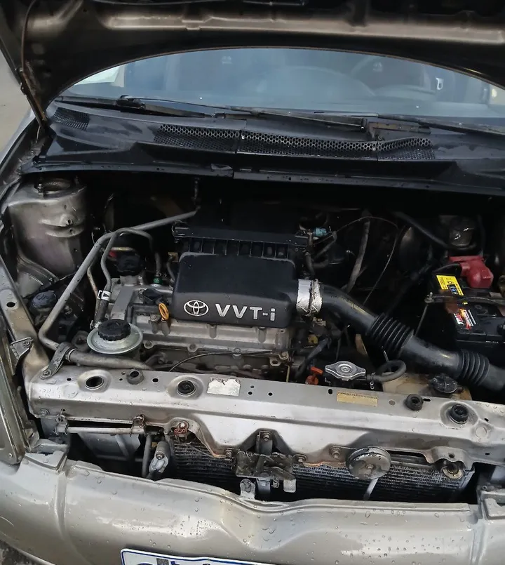 Toyota Vitz 2001 Automatic – photo 3