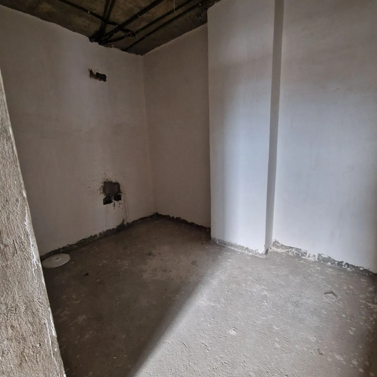 Luxury 2 Bedroom Apartment for Sale – photo 4
