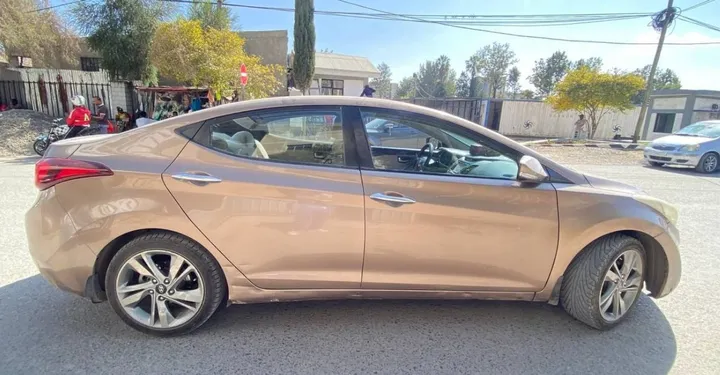Hyundai Elantra 2015 – photo 3
