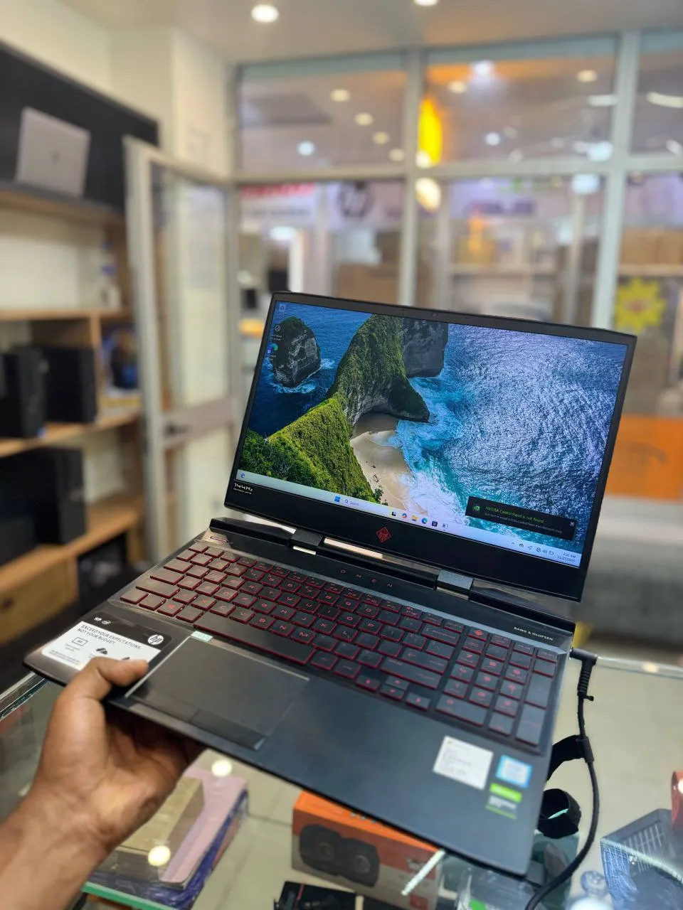 HP Omen X i7 16GB 512GB GTX 1660Ti – photo 3