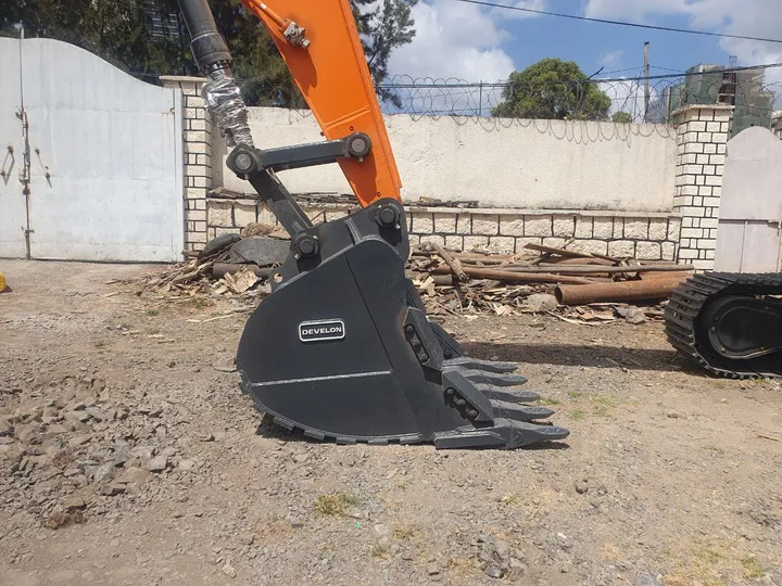 2026 Develon DX360LCA-7M Excavator – photo 5