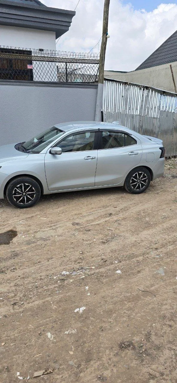 Suzuki Dzire Hybrid Full Option – photo 3