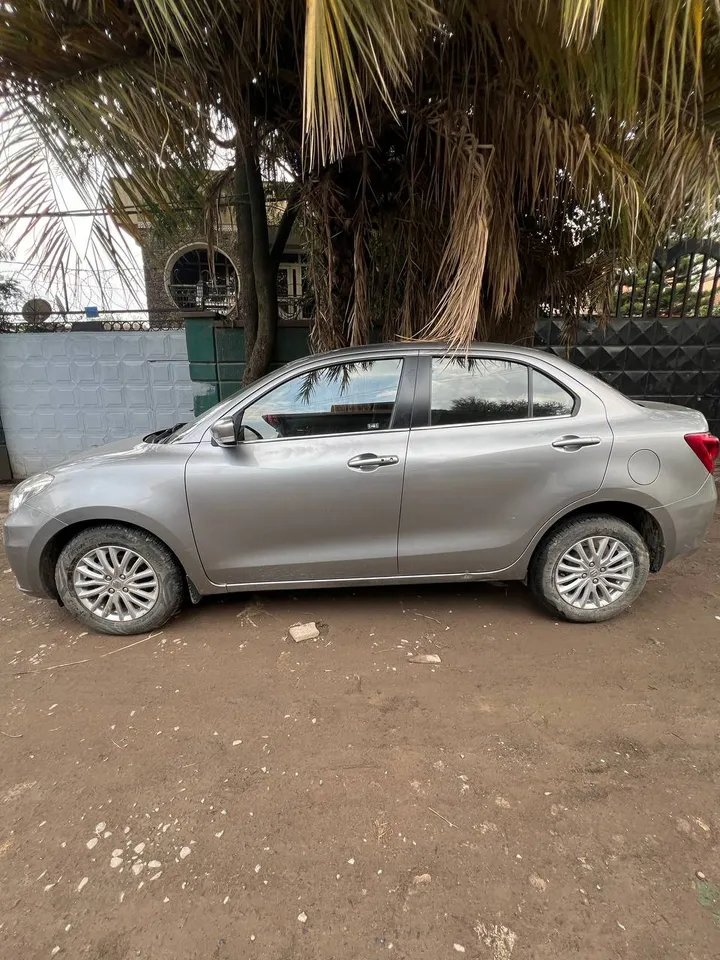 Suzuki Dzire 2021 Automatic – photo 4