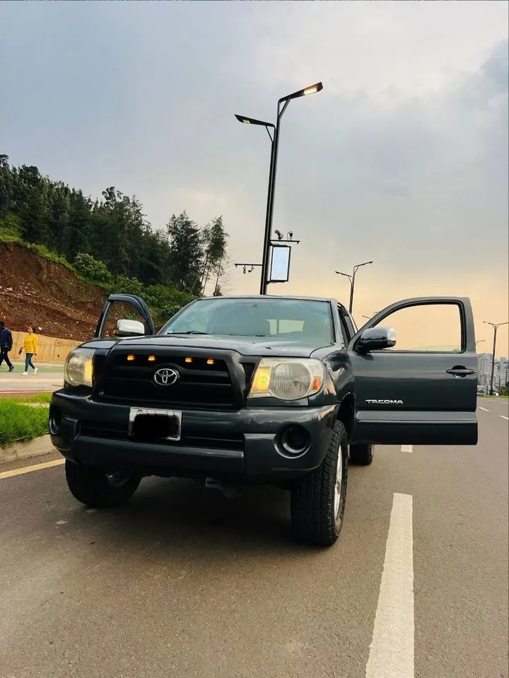 Toyota Tacoma 2008 Automatic – photo 4