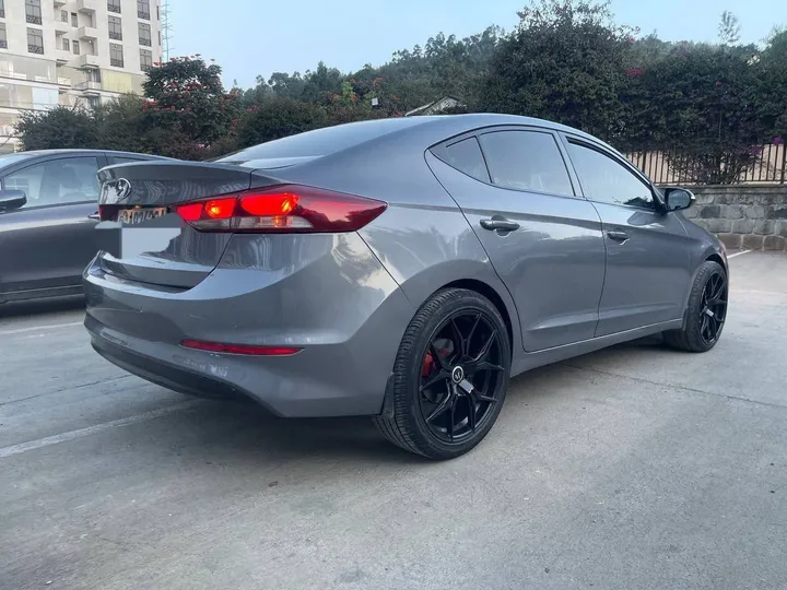 Hyundai Elantra 2017 Automatic – photo 5