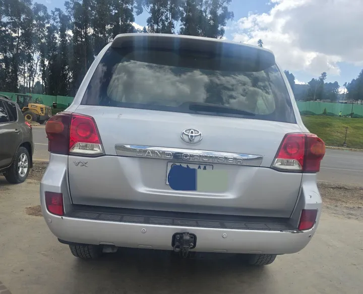 Toyota Landcruiser 2014 V8 Diesel – photo 3