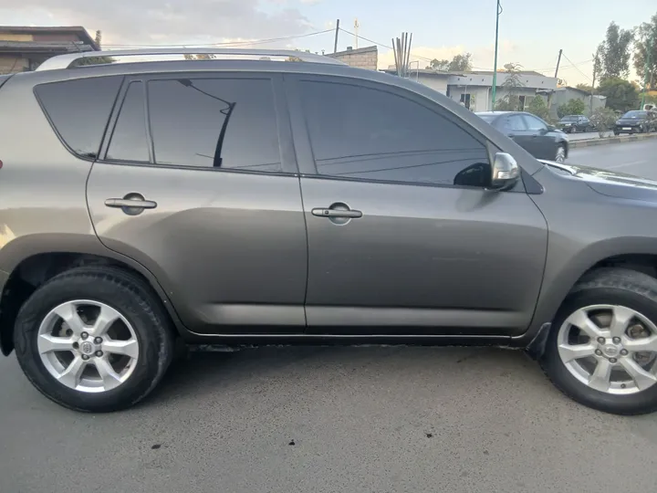 Toyota Rav4 2010 Automatic – photo 4