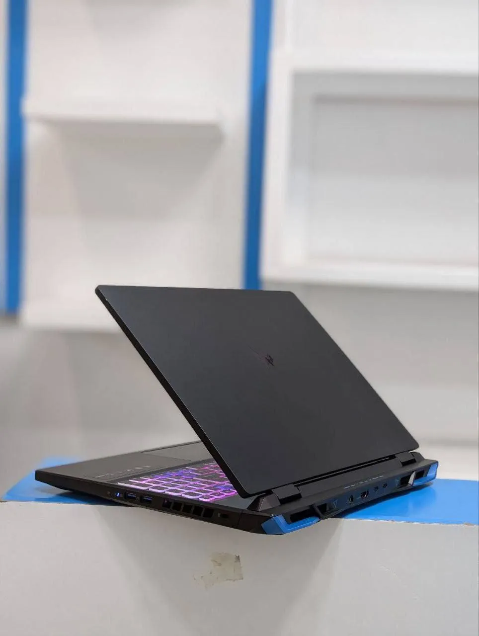 Acer Predator Helios 300 i9 RTX 4060 – photo 3