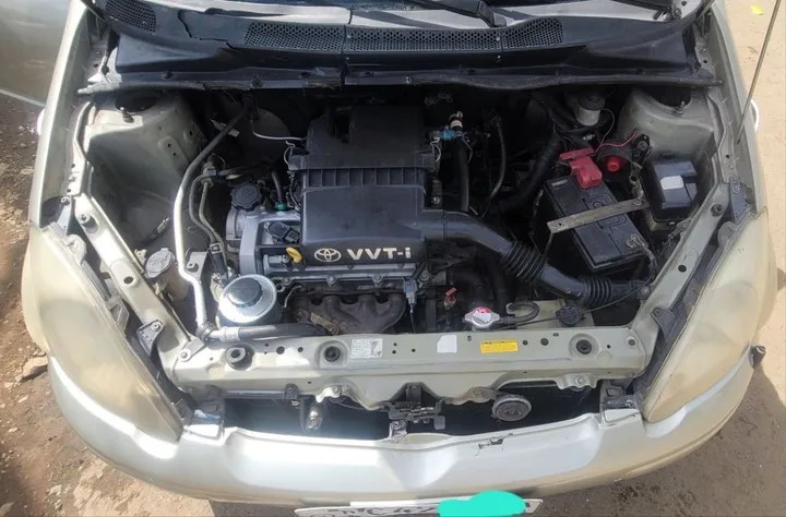 Toyota Vitz 2002 Automatic – photo 3