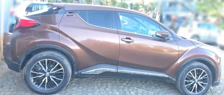 Toyota C-HR 2017 Automatic – photo 3