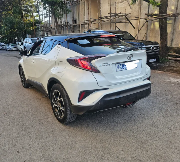 Toyota CHR 2020 Automatic – photo 4