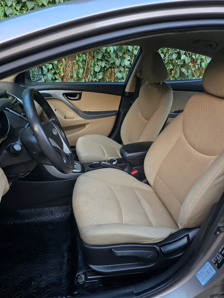 Hyundai Elantra 2011 – photo 7