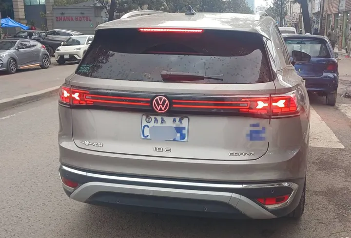 Volkswagen ID.6 Crozz Pro 2023 – photo 5